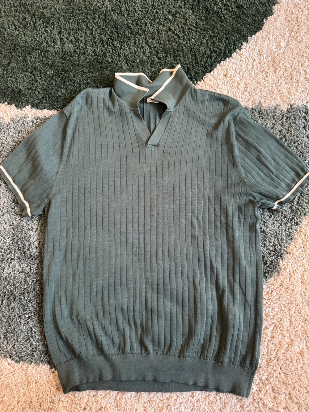 The Tie Bar Men's Short-Sleeve Ribbed Knit Polo in Green with Contrast Trim